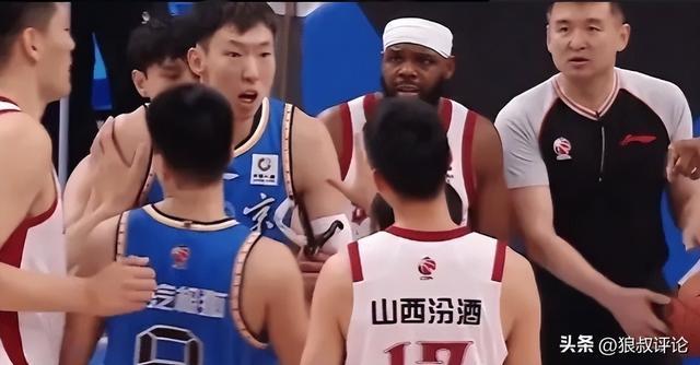 乐鱼体育app下载-北京vs浙江前瞻：周琦赵睿领衔大面积伤病 程帅澎跟队训练引关注